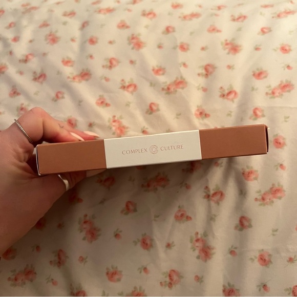 Complex Culture Eyeshadow Palette NEW - Picture 5 of 9